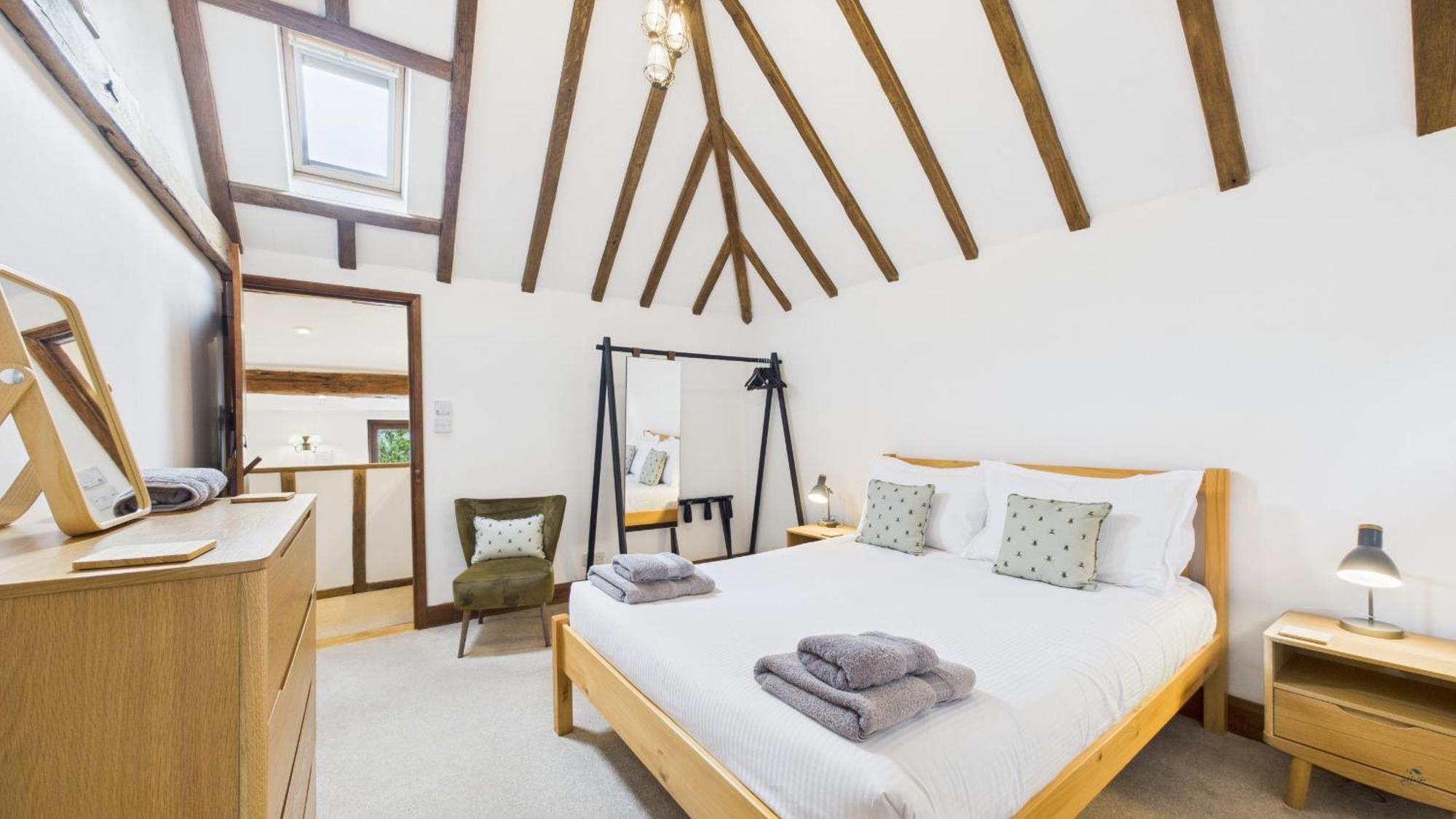 The Cote Is A Stunning Rural Barn Beach 3 Miles Ryde  Exterior foto